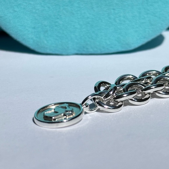 AUTH Tiffany & Co. bracelet w/ rare Lexicon giftbox charm🎁 - Picture 9 of 17